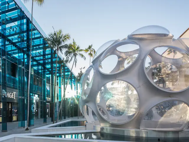 Travel - Walking the Miami Design District and Fly's Eye Dome 
